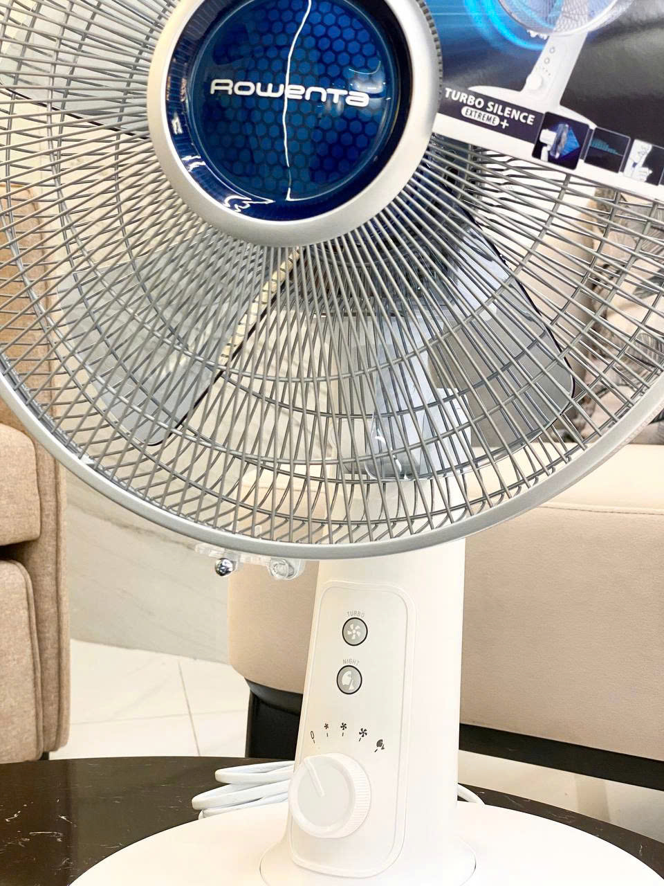 Quạt bàn Rowenta VU2730