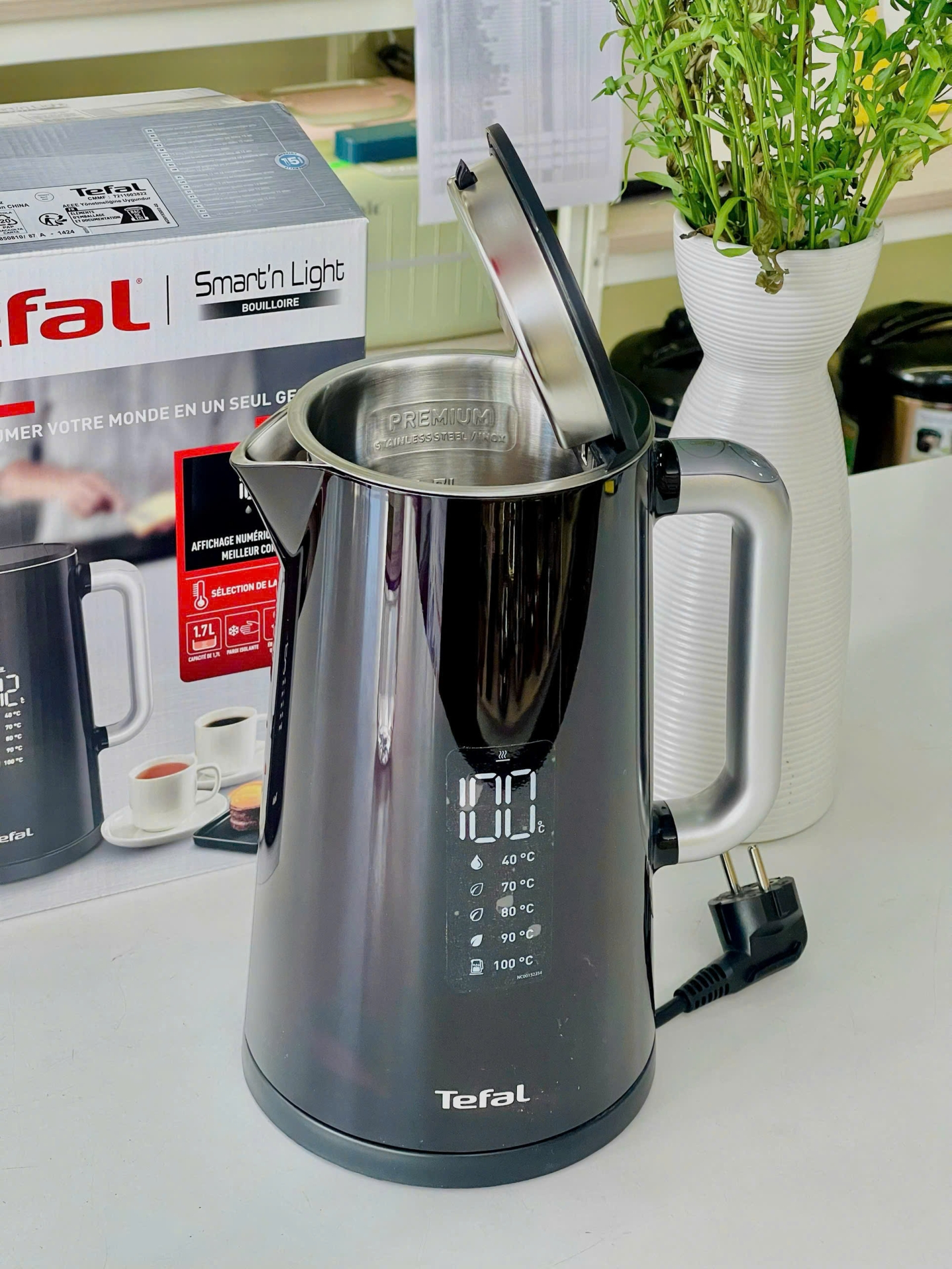 Ấm siêu tốc Tefal KO850810 1.7L