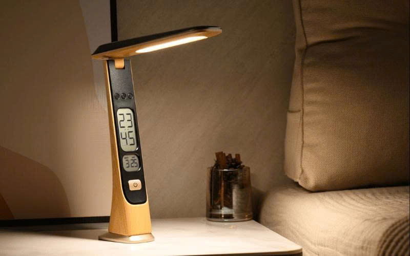 ĐÈN HỌC CHỐNG CẬN WILIT UL-U30C
